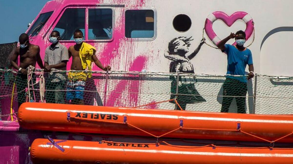 Banksy’s ship is overloaded after rescuing people from a paralysed sinking boat (Twitter)