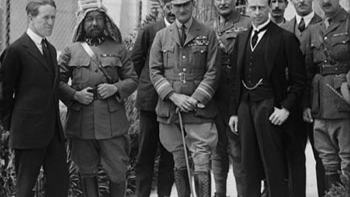 ورغم رحلته الشاقة في الشرق الأوسط، عاد بعد عامٍ من تخرُّجه إلى سوريا أثناء مشاركته في بعثةٍ استشكافيةٍ برعاية المتحف البريطاني، وهو من شأنه أنه تُعمِّق معرفته باللغة العربية وتزيد من تقاربه مع العرب.