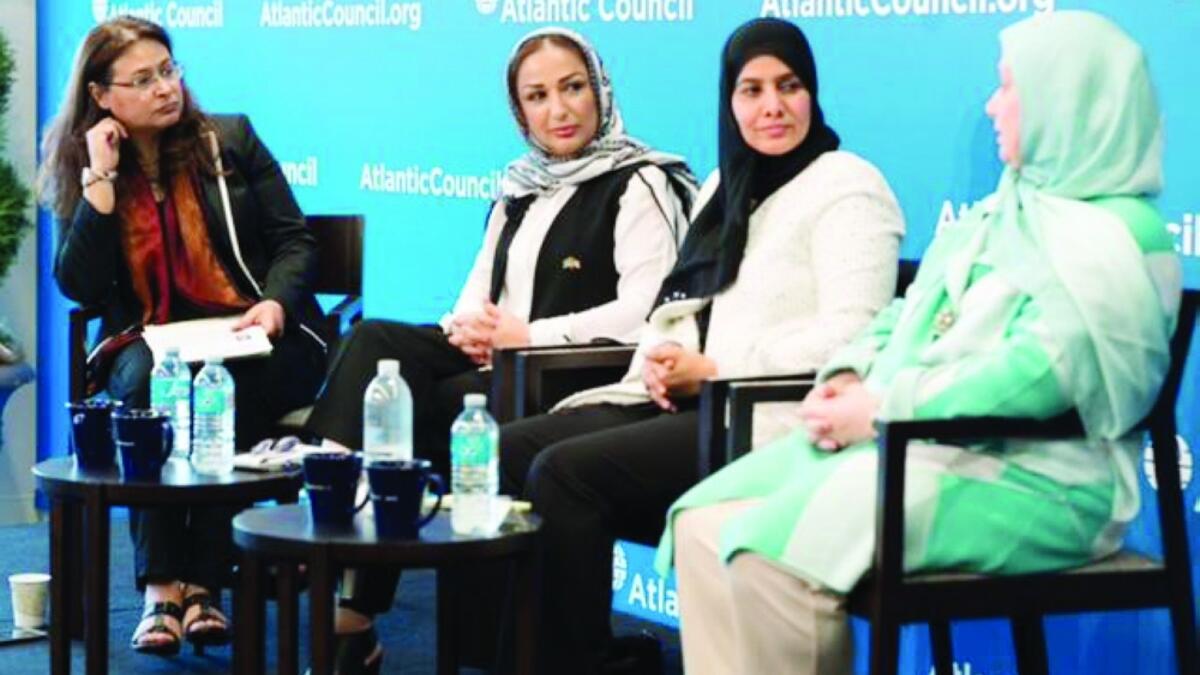 حصلت آمال المعلمي على زمالة مركز الدراسات الإسلامية بجامعة أوكسفورد ببريطانيا، وتولت تقديم عدة دراسات في المجالات الاجتماعية.