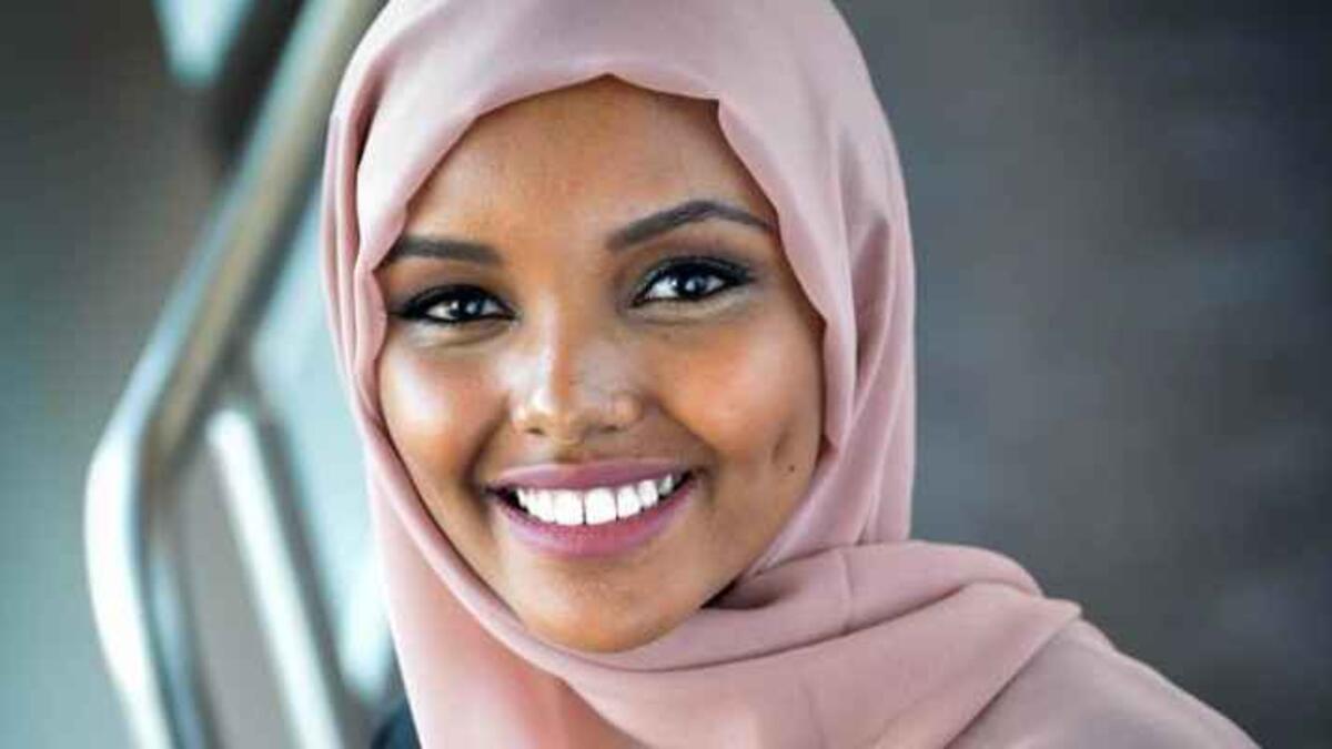 ولدت في مخيم كاكوما للاجئين في كينيا حيث استقرت عائلتها بعد الفرار من الحرب الأهلية الصومالية. وبعد سبع سنوات، هاجرت مع اسرتها إلى أمريكا واستقرت في مينيسوتا حيث تتركز الأقلية المسلمة.