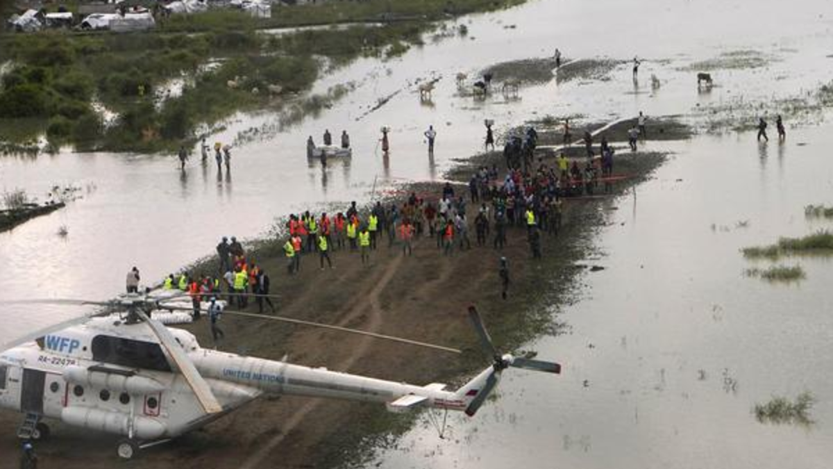 فيضانات إثيوبيا: خلفت الفيضانات التي ضربت شرق إثيوبيا عدة مرات هذا العام دمارًا كبيرًا وخاصة في الأماكن النائية وحظائر الحيوانات والدواجن وتسببت الفيضانات والأمطار الغزيرة في نزوح أكثر من 250 ألف شخص.