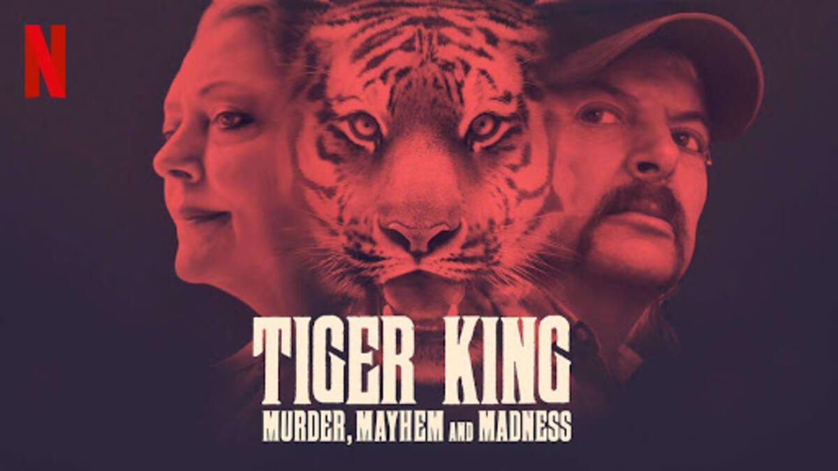 برامج تلفزيونية: Tiger King وهو مسلسل وثائقي أمريكي قصير عن الجريمة الحقيقية لعام 2020 حول حياة حارس حديقة الحيوان جو إكزوتيك.
