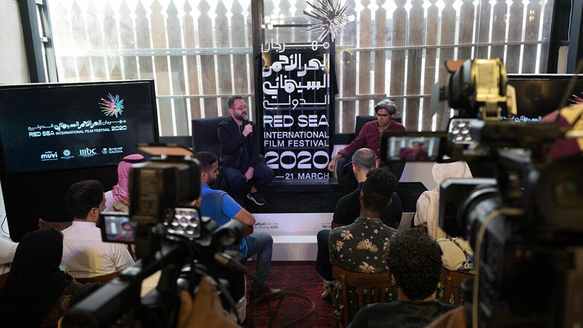 يستعرض المهرجان على مدى 10 أيام كيف استطاعت السينما التأقلم والتحوّل إلى العصر الرقمي، والمنصات الجديدة لإيصال وتوزيع المحتوى، كما يسلّط الضوء على تغيّر الدور الذي تلعبه المرأة في صناعة السينما.