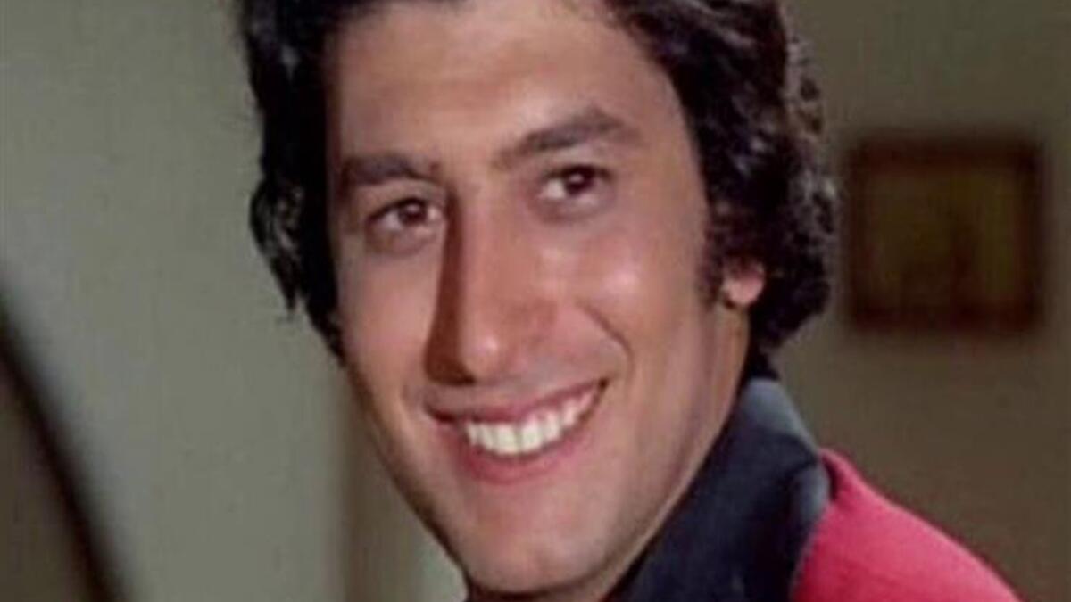 29  مايو 1981: تعرض الممثل والمنتج المصري "عمر خورشيد" لحادث سيارة مروع في نهاية شارع الهرم بجانب مينا هاوس وأمام مطعم خريستو بعد انتهائه من عمله في أحد الفنادق.