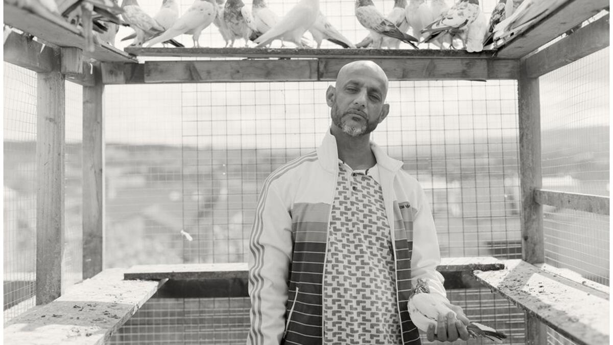 مصور العام: للمصور الوثائقي "كريغ إيستون" من المملكة المتحدة عن سلسلته Bank Top والتي فحص من خلالها التمثيل والتحريف للمجتمعات في شمال إنجلترا.