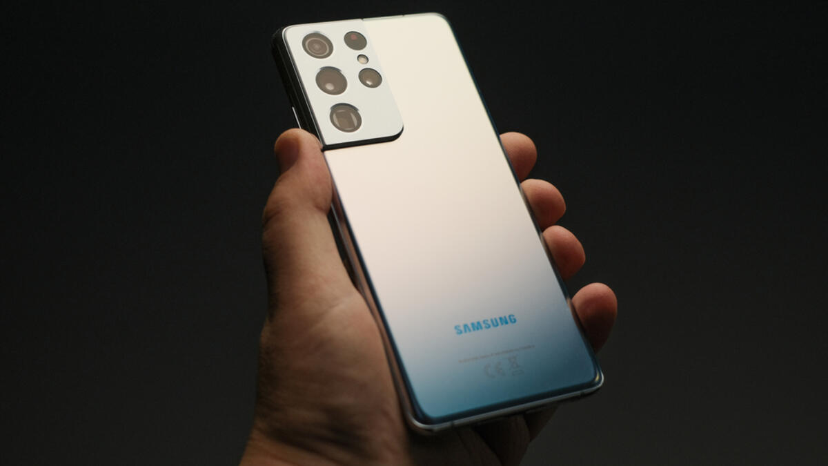 8. SAMSUNG GALAXY S21 ULTRA ($1,199.99)