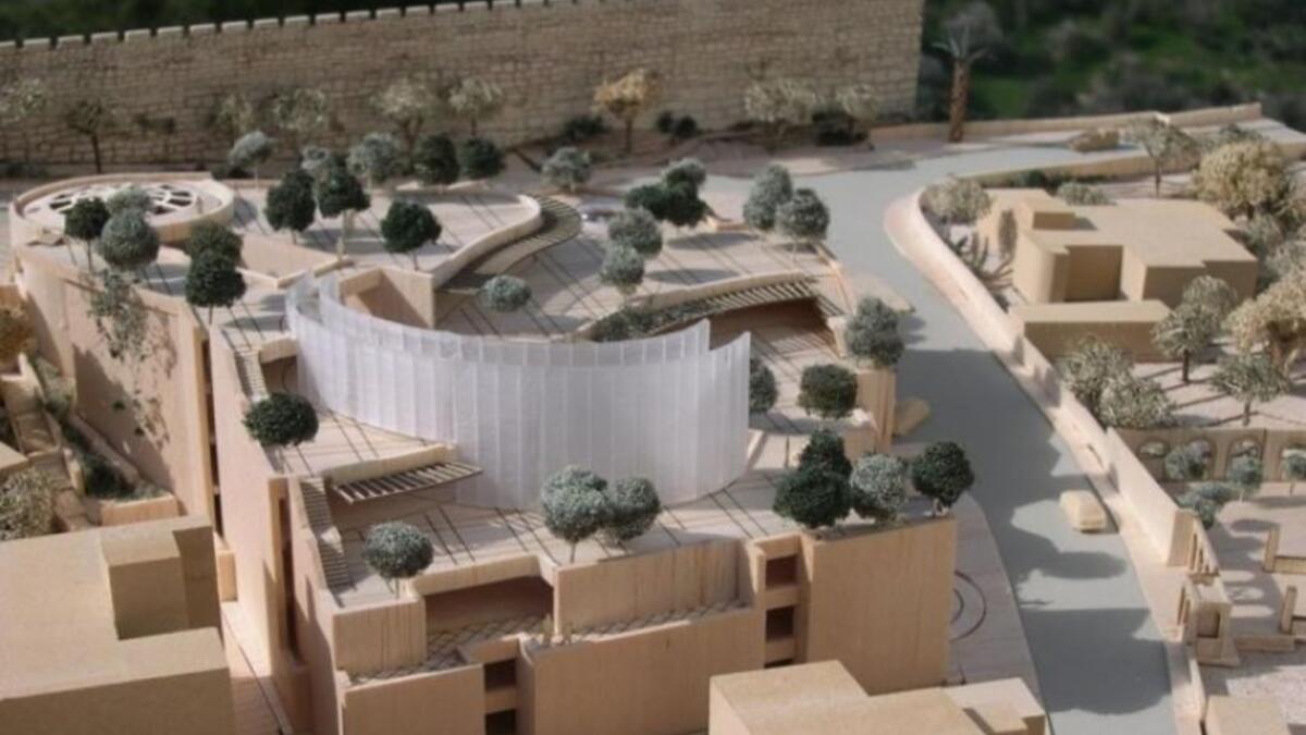 مشروع "كيدم يروشلايم": يمتد بين منطقتي وادي حلوة بالقرب من باب المغاربة أحد أبواب الأقصى نزولا إلى عين سلوان/حي البستان، وضم آثارًا بيزنطية ورومانية ومقتنيات وجدها باحثو الآثار الإسرائيليين وعالجوها بما يسمح بإسقاط الرواية الإسرائيلية عليها، حيث ادعوا بهتانًا أنها أجزاء من "الهيكلين الأول والثاني".