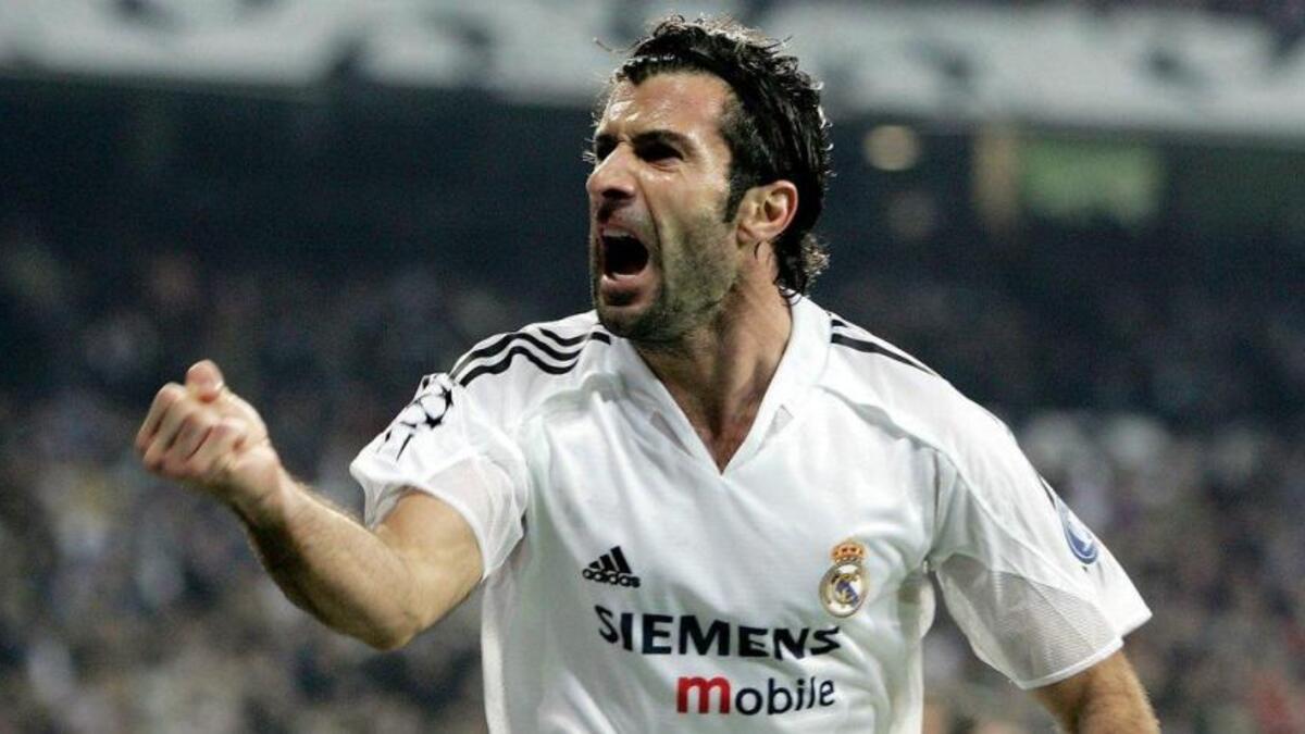 8- لويس فيغو (من برشلونة إلى ريال مدريد) مقابل 60 مليون يورو