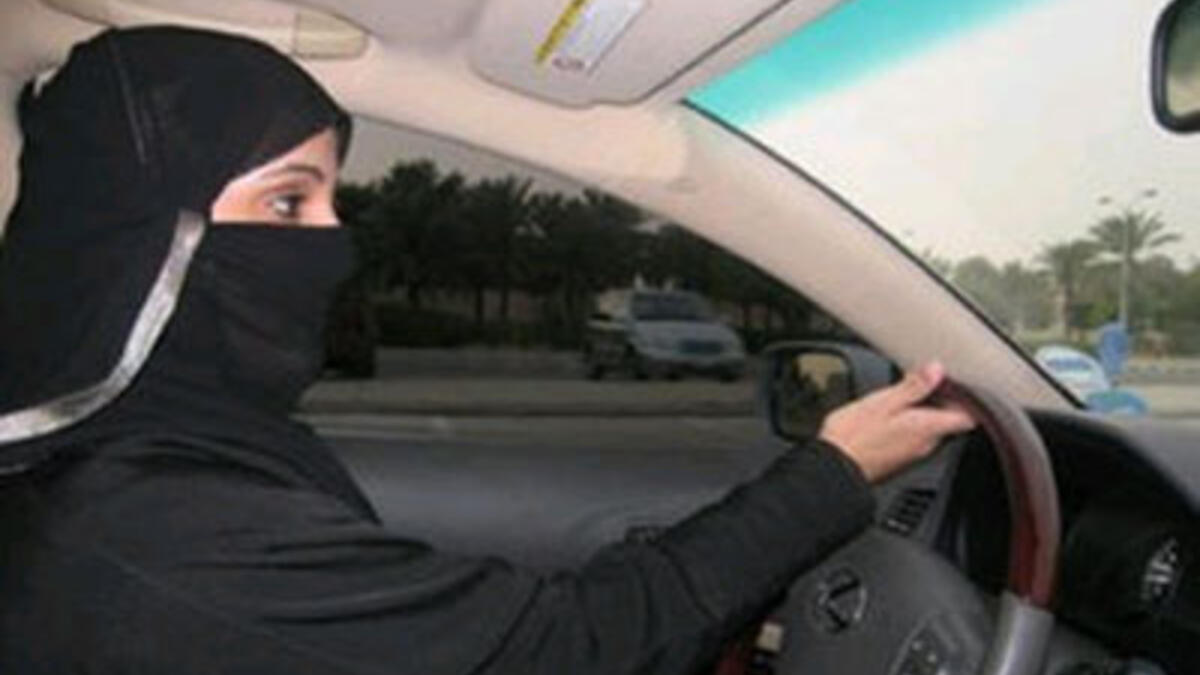 2011: شاركت بدوي في حملة قيادة المرأة السعودية للسيارة عبر قيادة سيارتها في ذلك العام وساعدت النساء في إجراءات الشرطة والتعامل مع الحكومة فيما يتعلق بهذا الأمر، ورفعت دعوى قضائية في العام نفسه ضد الإدارة العامة للمرور في السعودية بسبب رفضها منح رخصة قيادة لها.