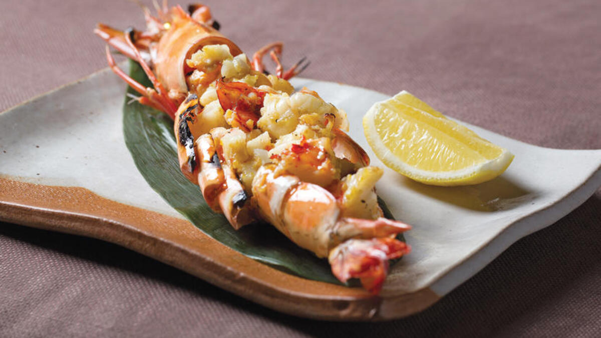 المطاعم اليابانية: يعتبر مطعم "زوما – Zuma" مثالًا قويًا على المطعم الياباني حيث الأجواء دافئة والعلامة التجارية المشهورة عالميًا.