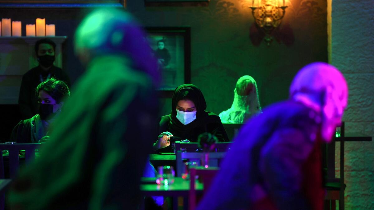 Saudi Arabia restaurant “Shadows”