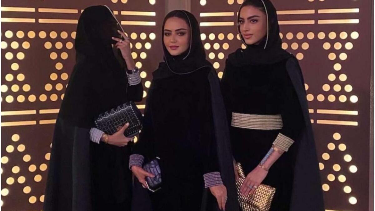 خبيرة التجميل يارا النملة ووالدتها اماني العايد