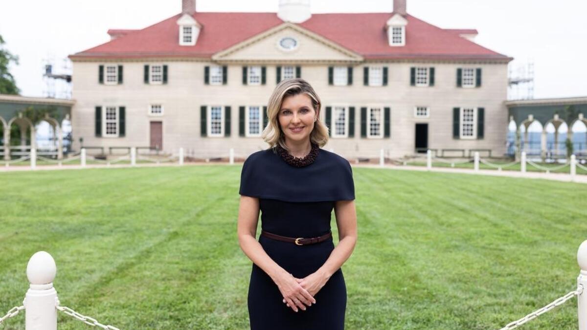 في 20 مايو 2019، أصبحت زيلينسكا السيدة الأولى لأوكرانيا، في 18 نوفمبر ظهرت على غلاف عدد ديسمبر من النسخة الأوكرانية من فوغ.