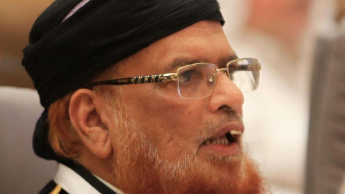 المركز السادس: العالم الباكستاني الشيخ محمد تقي العثماني