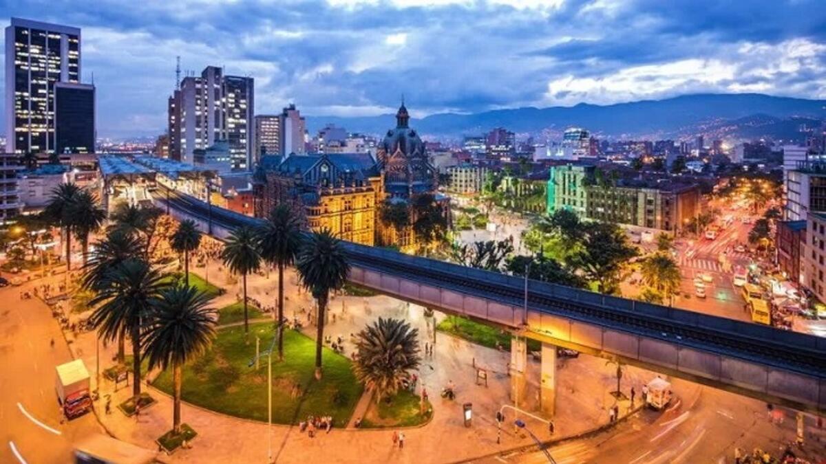 المركز الثالث: مدينة "ميديلين" في كولومبيا.