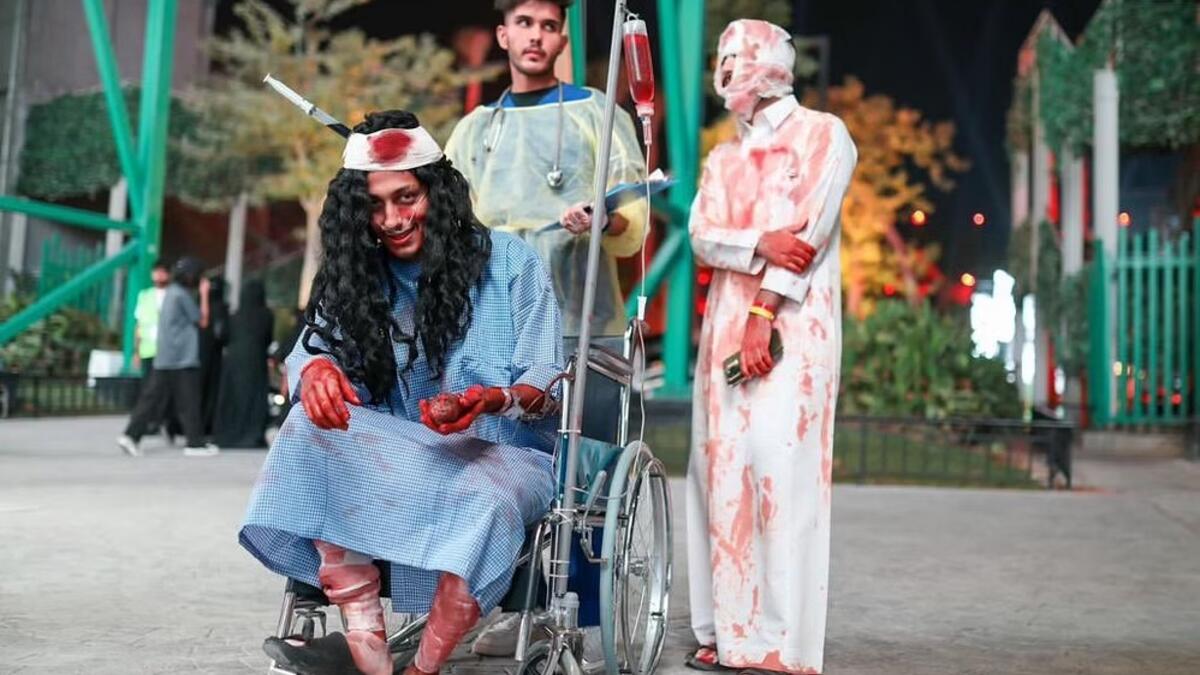 كما انتشرت صور الأشباح والشخصيات السينمائية المرعبة الشهيرة