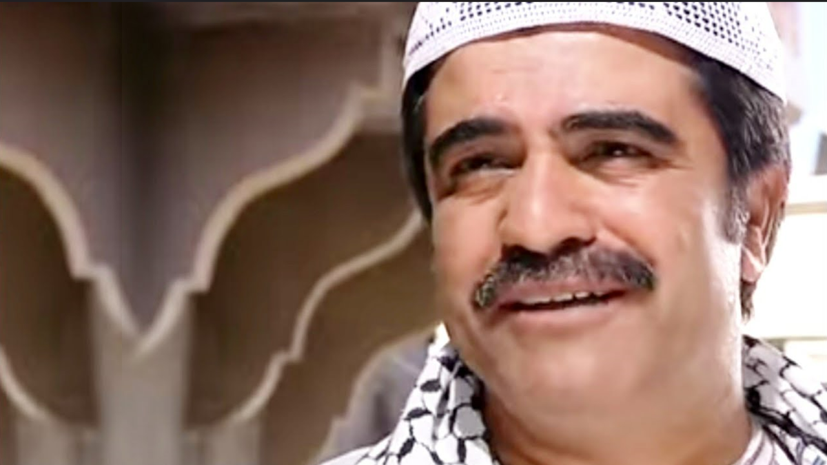 مأمون الفرخ (1958 – 2020): قدم شخصية أبو سمير الحمصاني في الجزء الأول من مسلسل باب الحارة، وهو خريج من المعهد العالي للفنون المسرحية قسم التمثيل وقسم كلية الدراما والموسيقى. وحاصل على درجة الماجستير من جامعة العلوم والتكنولوجيا، توفي بعد تعرضه إلى احتشاء في عضلة القلب في 21 مايو 2020.