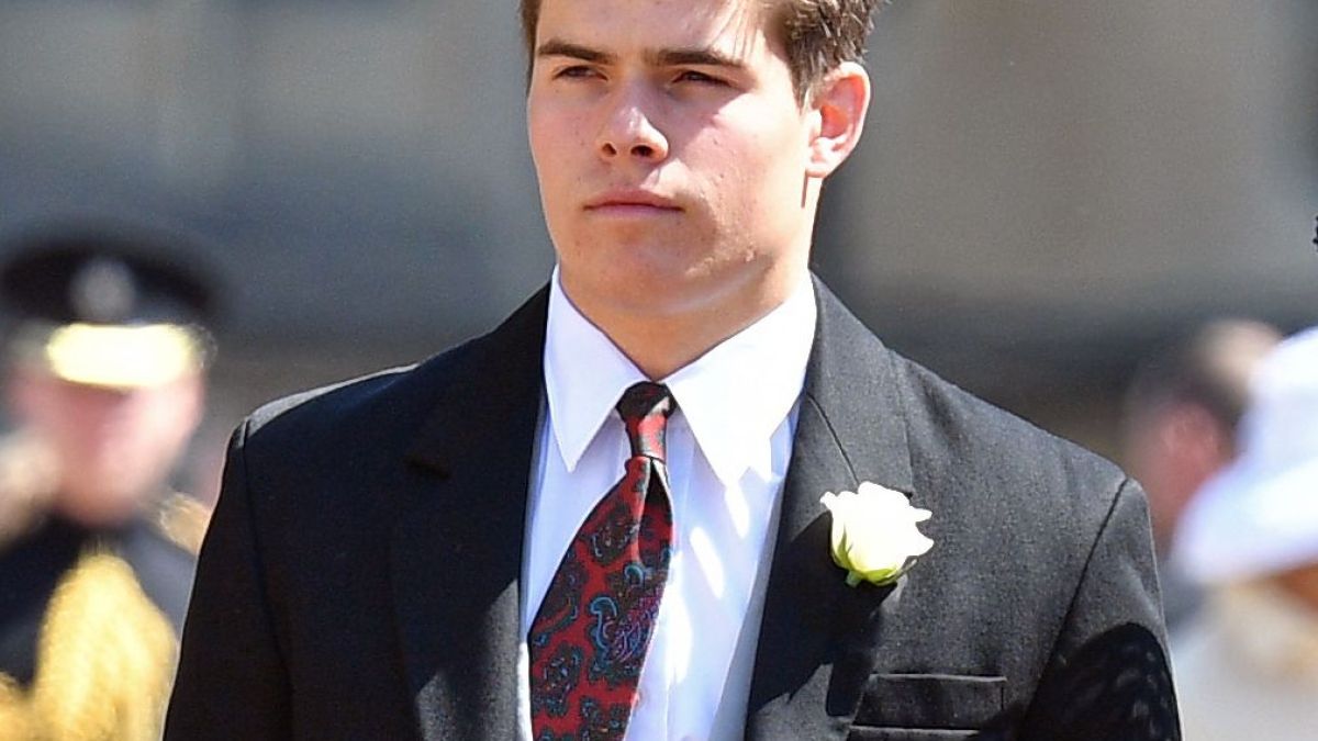 الأمير آرثر تشاتو (23 عامًا): عضو في عائلة وندسور الملكية، وحفيد الأميرة مارجريت.