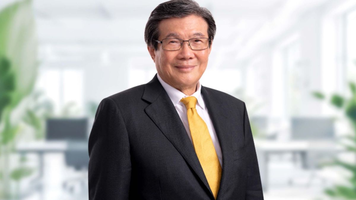 4. Prajogo Pangestu.