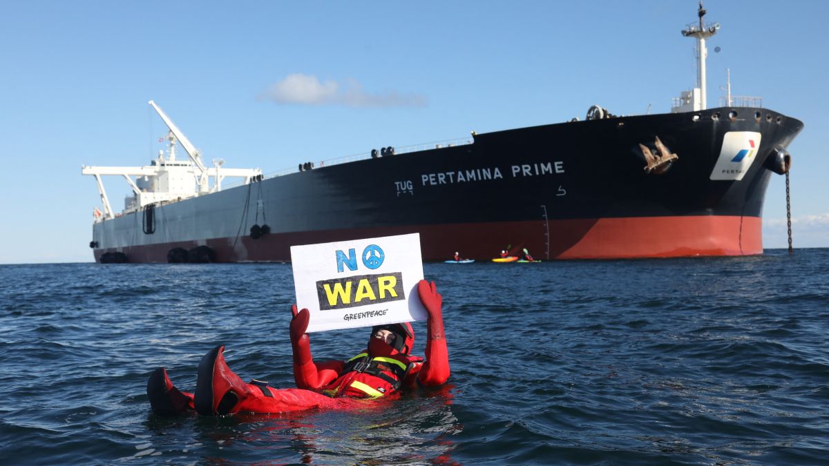 Trump reveals U.S. seizure of Venezuelan supertanker, escalating confrontation