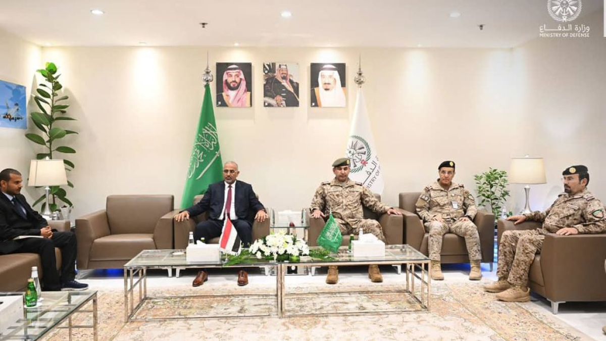 Yemen charges STC Chief Aidroos Al-zubaidi with high treason, refers him to prosecution