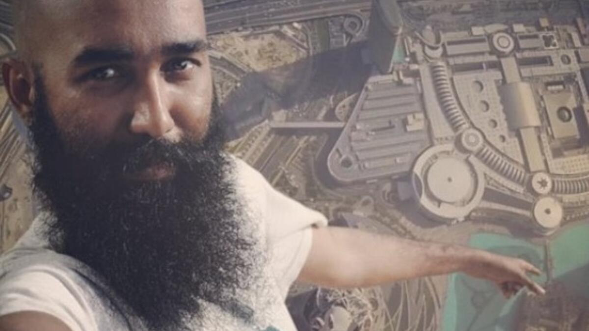 Selfie on Burj Khalifa (Instagram)