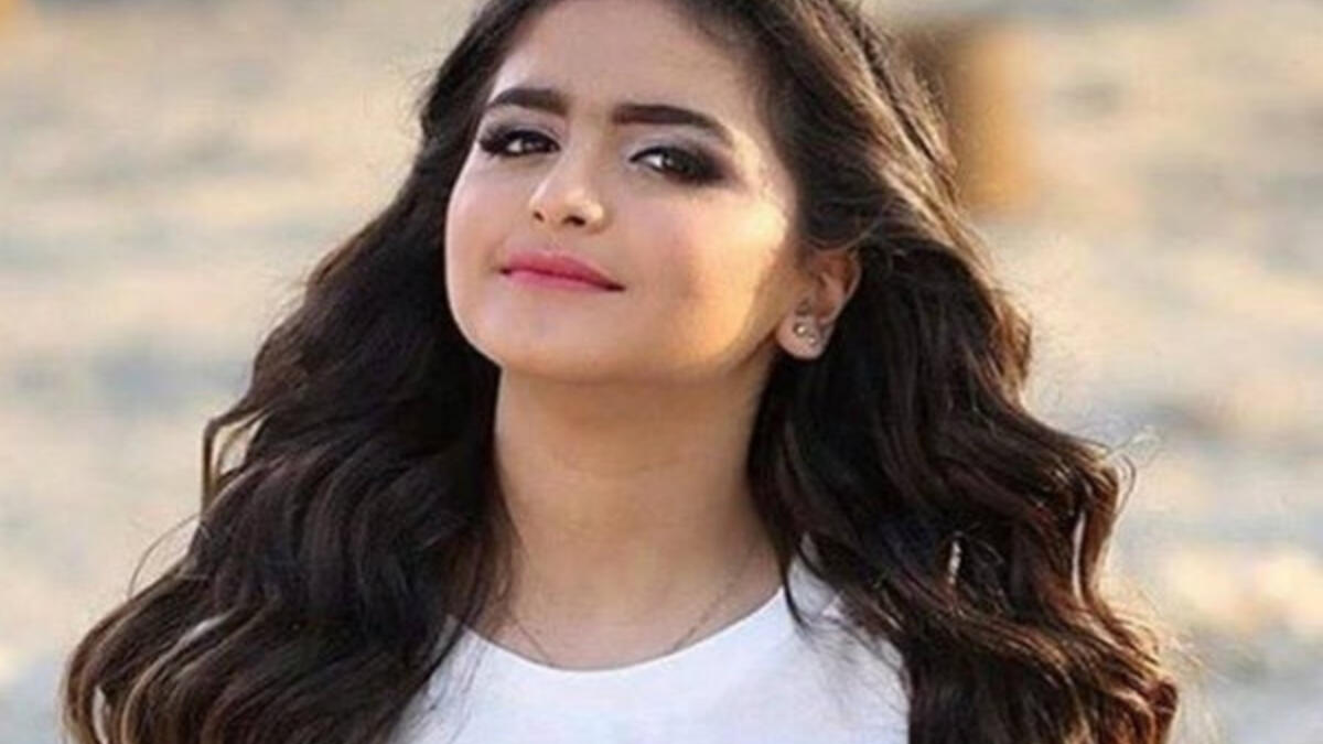 شهر مايو الماضي، ترددت إشاعة وفاة النجمة البحرينية حلا الترك حتى ظهرت بنفسها لنفي تلك الشائعات.