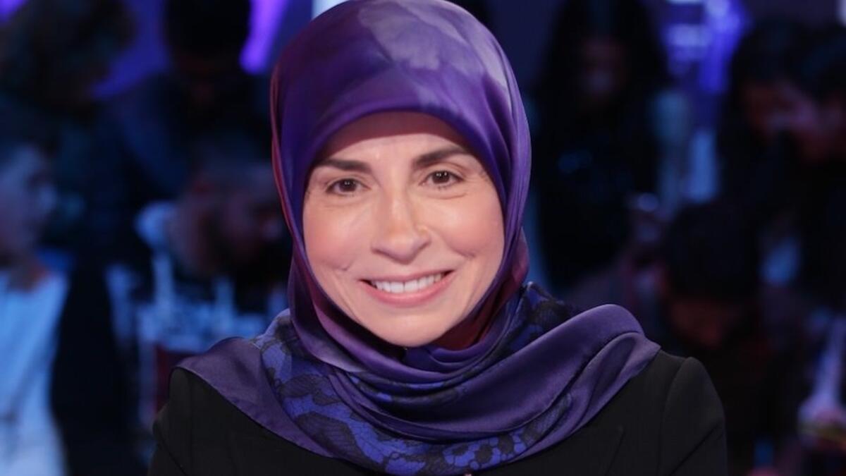 عناية عز الدين: وزيرة الدولة لشؤون التنمية الإدارية، ومرشحة لائحة الأمل والوفاء عن دائرة الجنوب الثانية