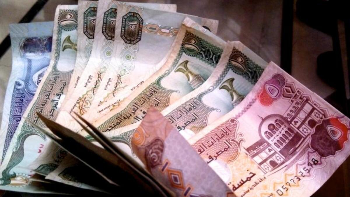 يتوقع أن تبلغ إيرادات الضريبة الانتقائية نحو 7 مليارات درهم (1.9 مليار دولار) سنويًا.