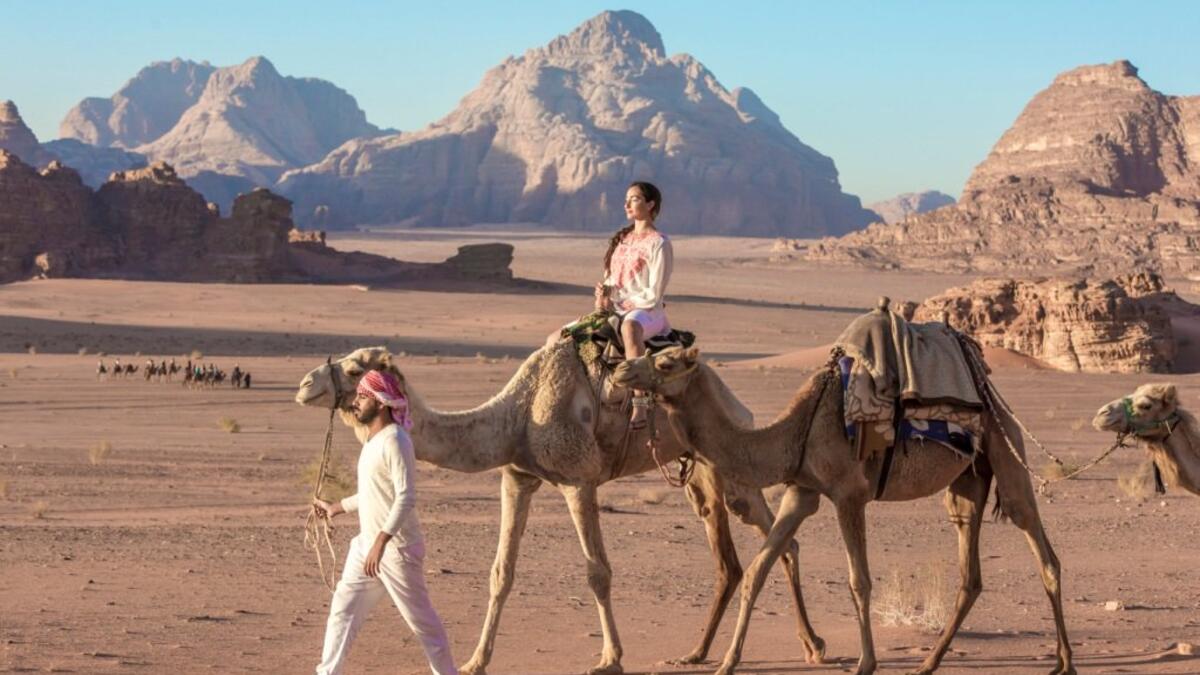 The girl rides the camel, Wadi Rum, Jordan (Twitter)