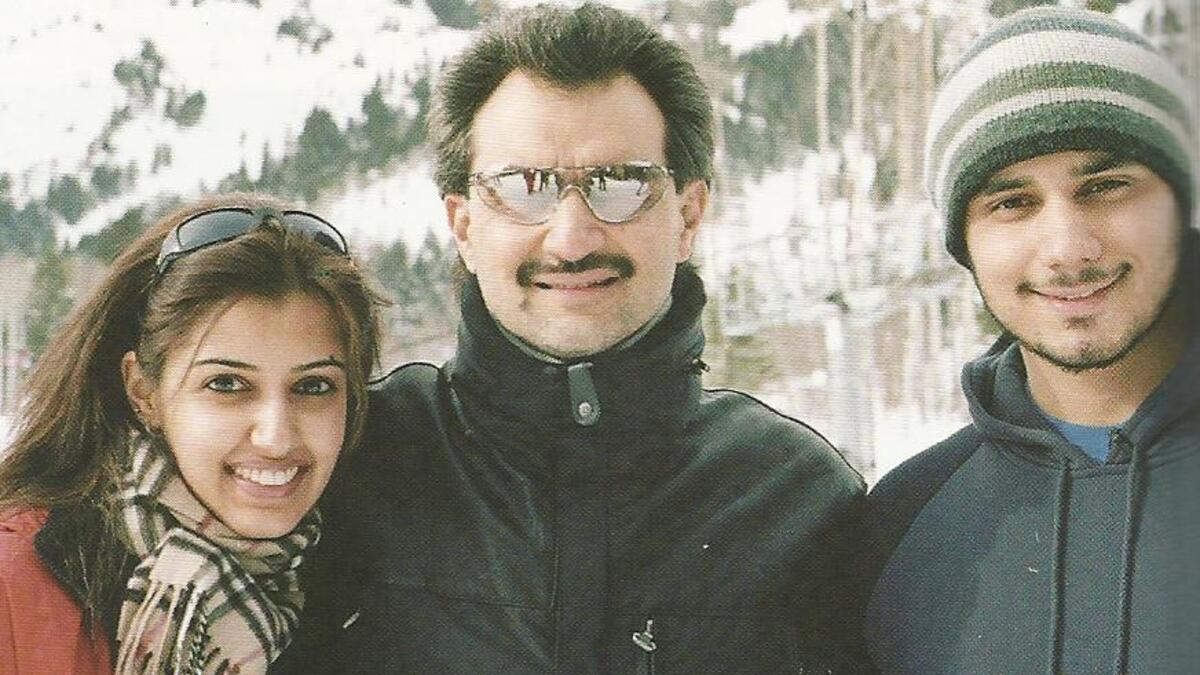 في 4 من نوفمبر/تشرين الثاني الماضي أعلن عن موجة اعتقالات شملت نحو مئتي شخص من بينهم الأمير الوليد بن طلال، وهو من أغنى أغنياء العالم.