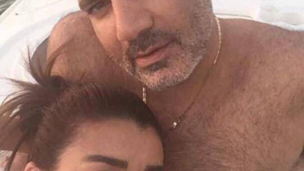 نادين الراسي : انتشار صور فاضحة وحميمية تجمعها مع طبيب الأسنان المتزوج رائد لطوف، والتي كانت قد نفت علاقتها به وتقول أنه أخ لها.