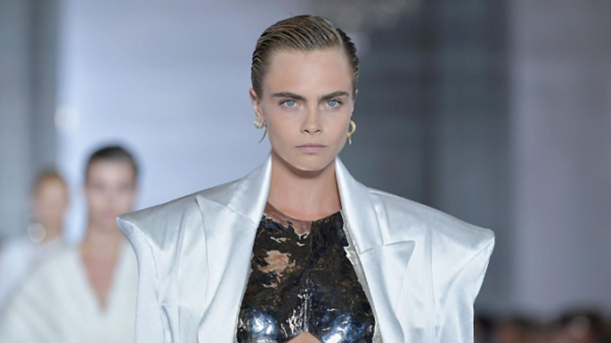 المركز الخامس: البريطانية كارا ديلفين (26 عامًا) - 10 مليون دولار