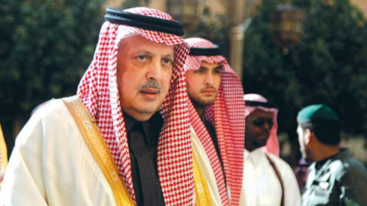 الأمير عبد الإله بن عبد العزيز آل سعود  وعمره 80 سنة، كان مستشار الملك سلمان، وهو الابن التاسع والعشرون من أبناء الملك عبد العزيز الذكور من الأميرة هيا بنت سعد السديري.