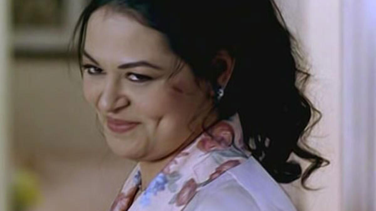 أما الفنانة التي صدمت الجماهير بخبر القبض عليها بتهمة تعاطي "الهيروين" فكانت نيفين مندور، إذ ضبطت في سيارتها مع 30 غرامًا بدافع التعاطي، وقد أنكرت أمام تحقيقات النيابة، وقد تم إخلاء سبيلها