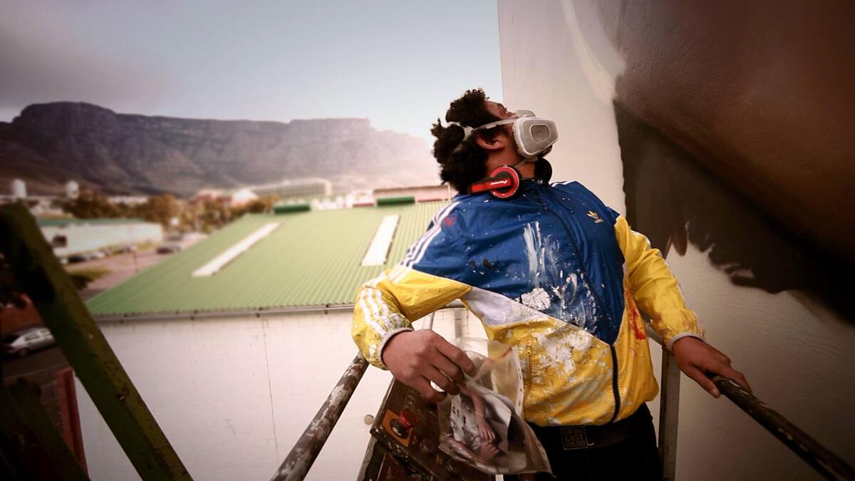 Falko One do a graffiti. (Facebook/ Falko One)