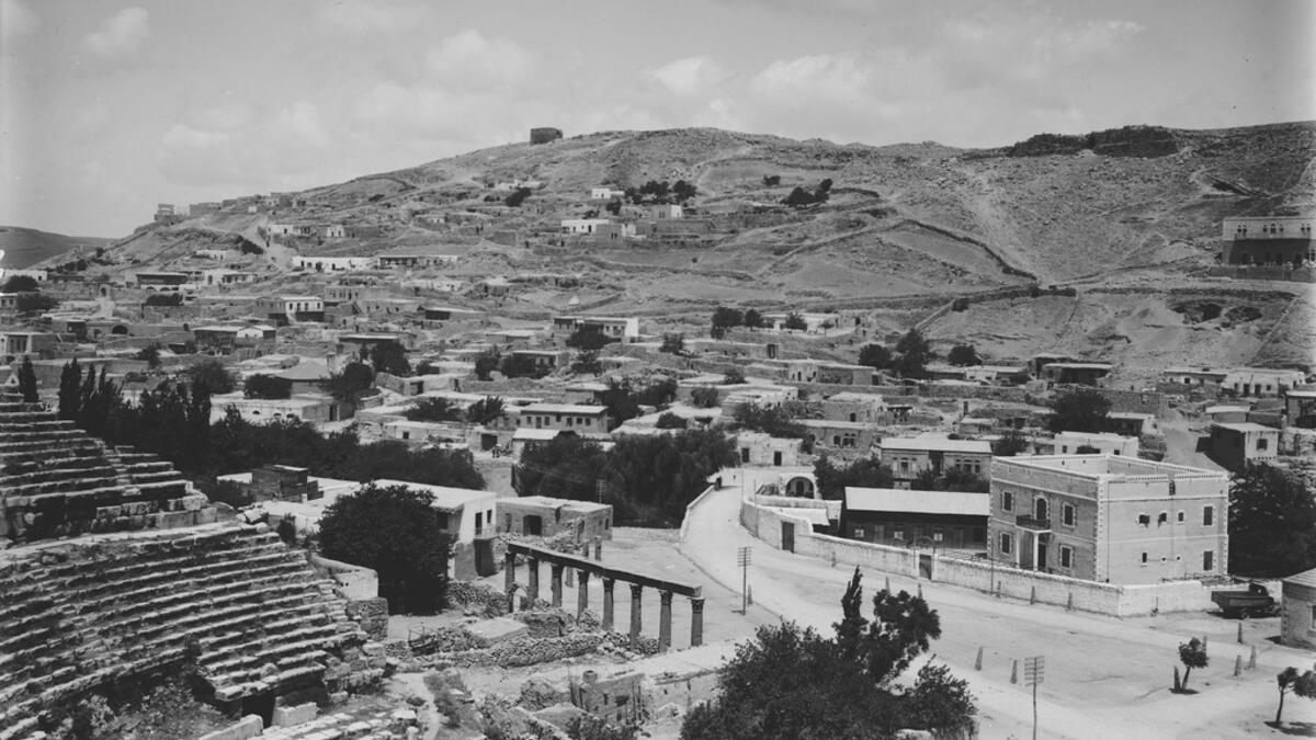 The Roman amphitheater in the city of Amman, Jordan during 1950. (flickr.com)