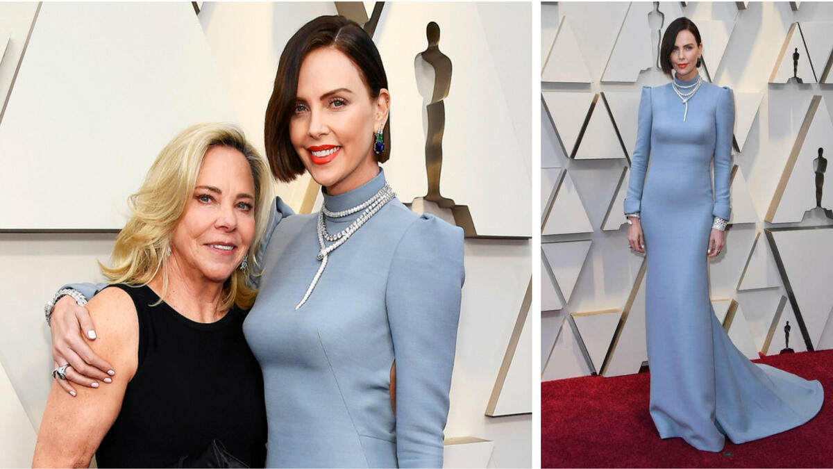 وصلت النجمة "تشارليز ثيرون" حفل الأوسكار برفقة والدتها "جيردا" التي انضمت اليها في بعض المقابلات الصحفية.