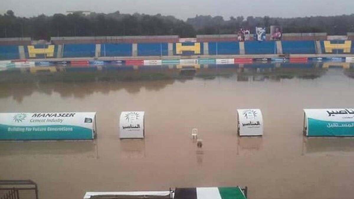 وكانت صورة غرق استاد عمان الدولي من أكثر الصور تداولاً ومن أحد التعليقات عليها: "المنظر والصوره الي بتبكي ستاد عمان الي صار بركه  وين ال 10 مليون اصلاحات وتسكير سنه ونص"