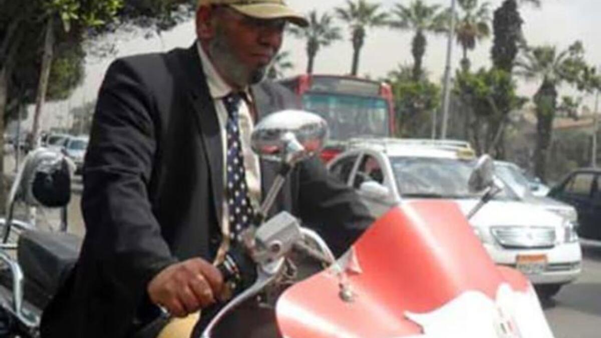 أبو السعود نور الدين على موتوسيكل