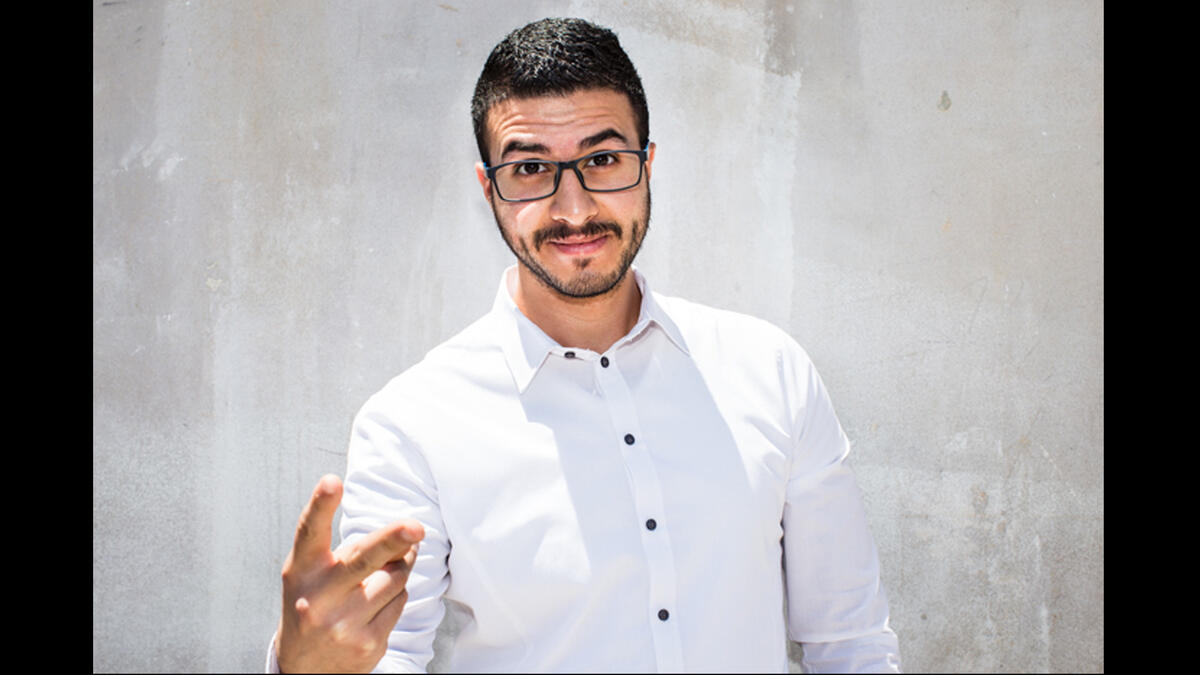 V sign for smoking Arab hand gestures