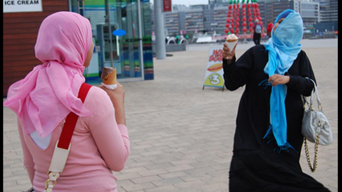 hijabi girls eating ice cream