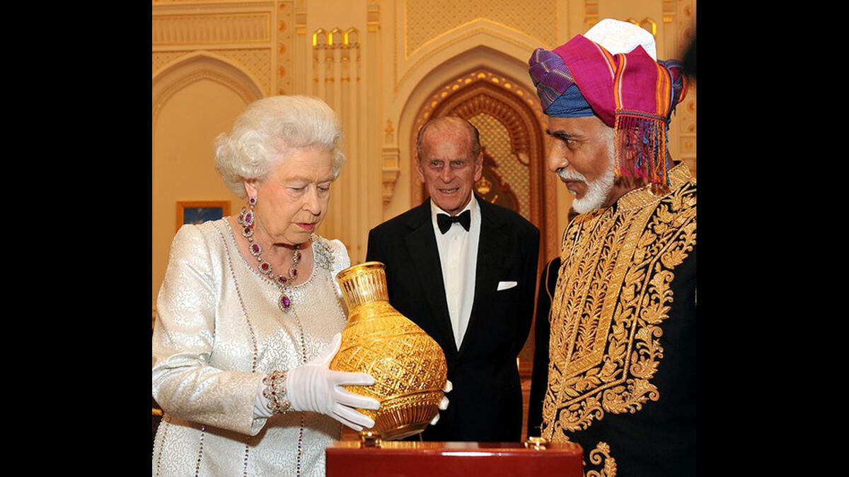 Queen Elizabeth oman visit