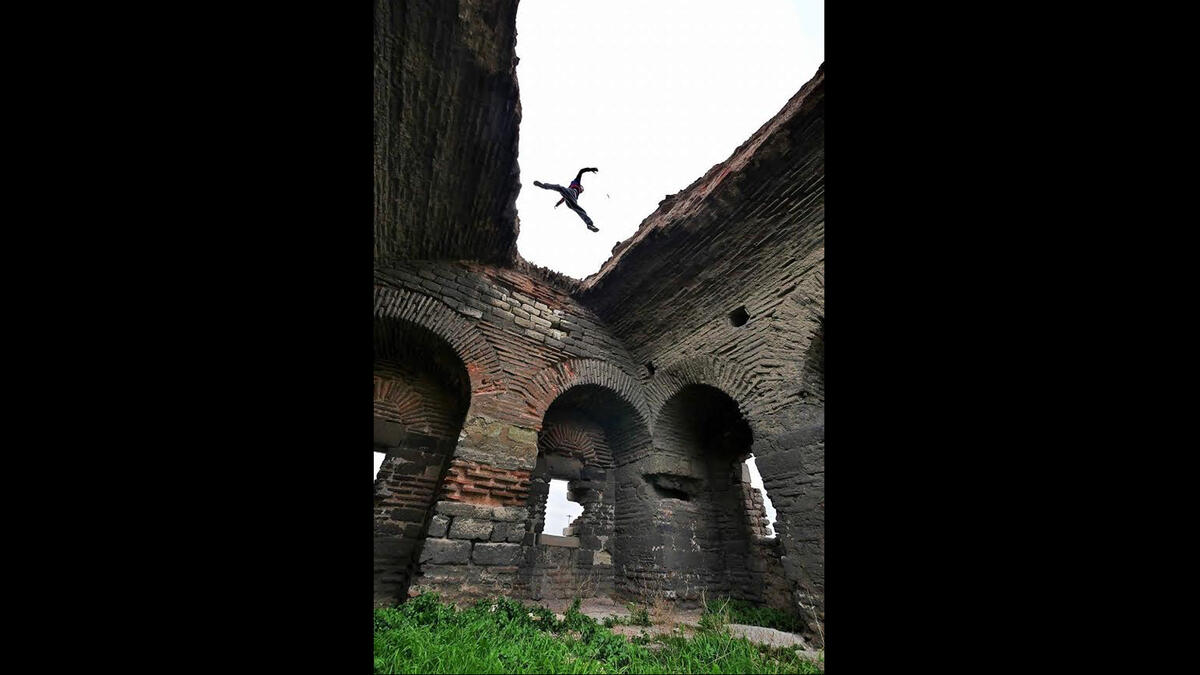 Parkour runner Burhan Kuca Oğlan