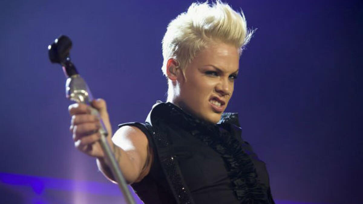 المركز الرابع: المغنية "Pink" بدخل وصل إلى 52 مليون دولار.