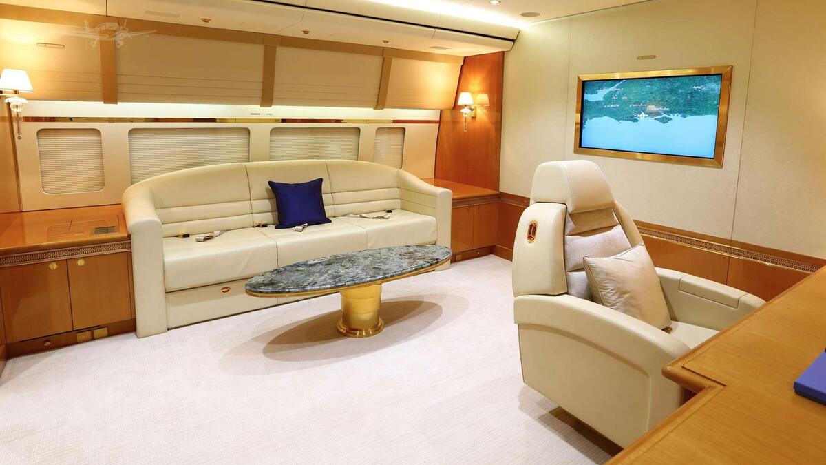 Inside Boeing 747-8i. (CONTROLLER.COM)