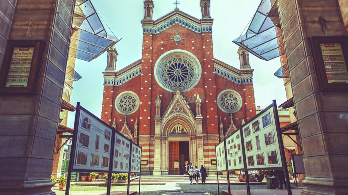 Church of St. Anthony of Padua, Istanbul
The largest church of the Roman Catholic Church in Istanbul is at İstiklal Avenue No. 171 in the Beyoğlu district. Originally built in 1725 by the local Italian community of Istanbul, the church was later demolished and replaced with the current building (Shutterstock)