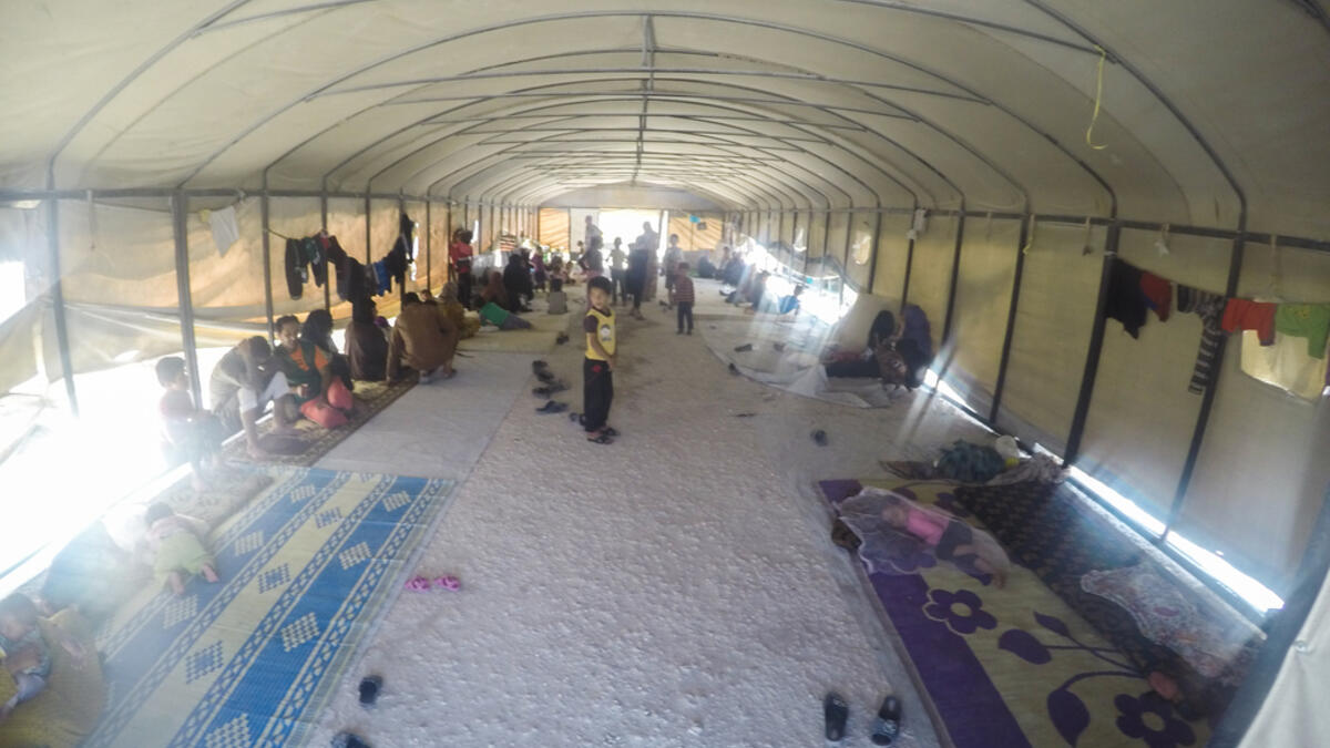 بالرغم من جروحهم، كان عليهم أن يُهرَّبوا من المدينة مع40  شخصًا، اضطرّوا للنوم بين الشجيرات والسير وراء الكلاب كي يتجنّبوا الألغام، تمّ نقلهم من مخيّم إلى آخر، ولم يستطيعوا الوصول إلى تلّ الأبيض إلّا بعد 10 أيام من تاريخ إصابتهم الأساسية.