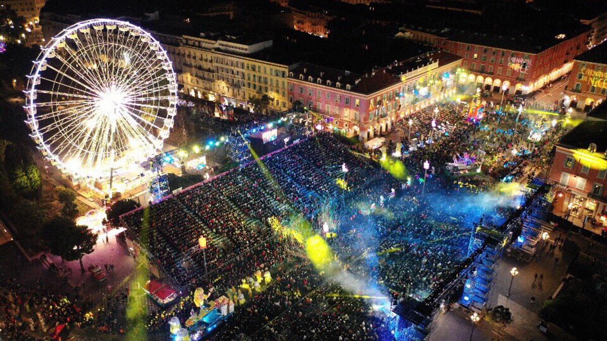 The first evening of the Nice Carnival.
Twitter