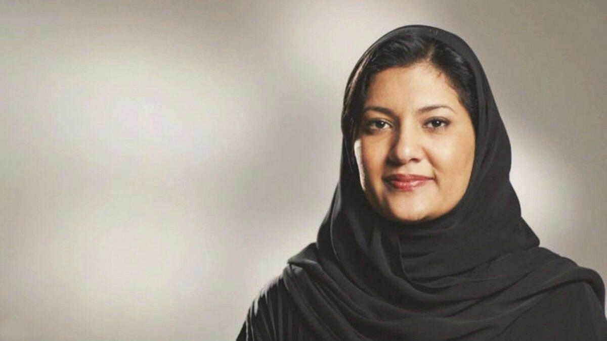 الأميرة ريما بنت بندر بن سلطان آل سعود: أول سيدة سعودية تُعين في منصب سفيرة على رأس سفارة المملكة في الولايات المتحدة الأمريكية.